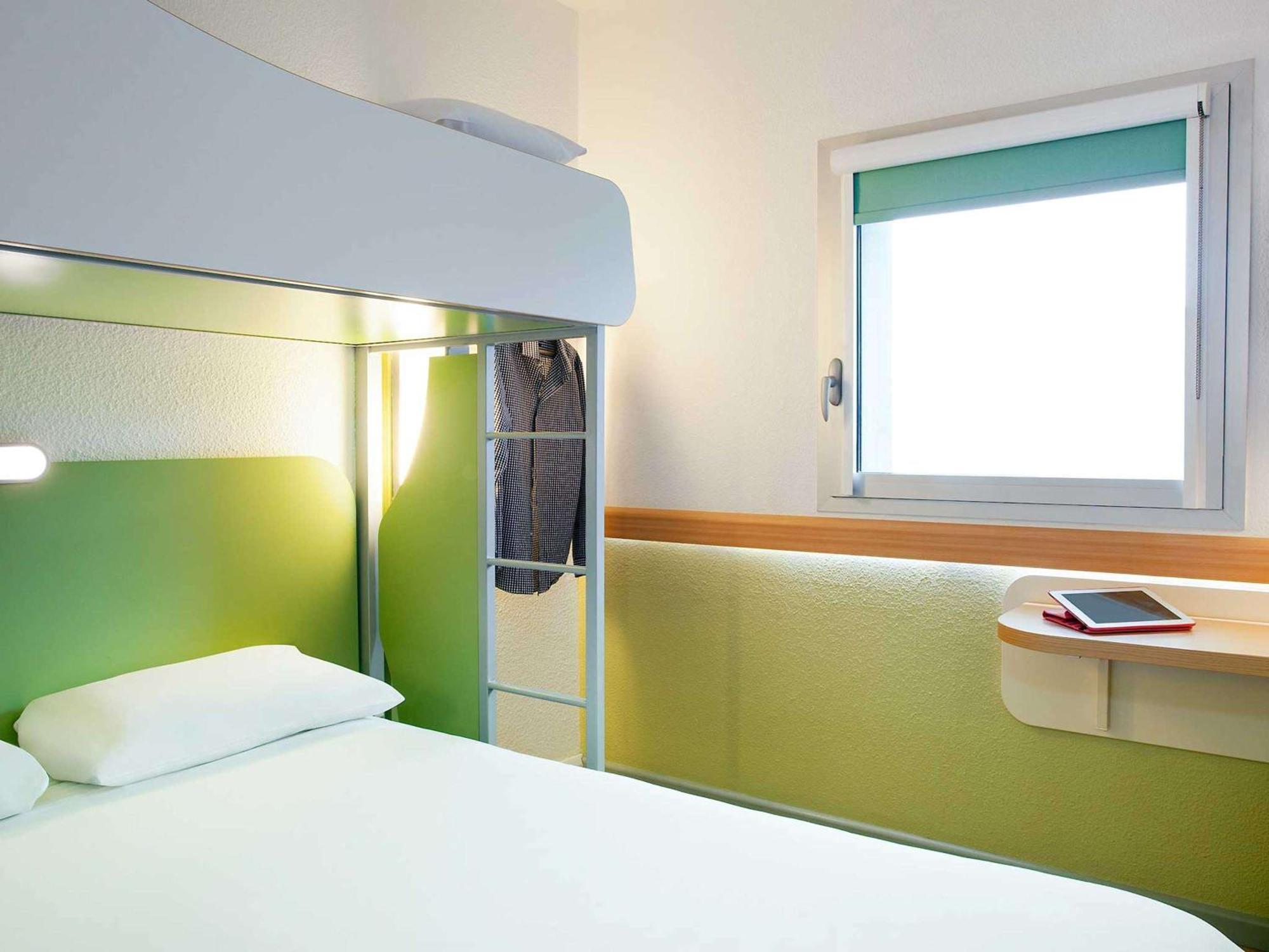 Ibis Budget Beaconsfield Exteriör bild