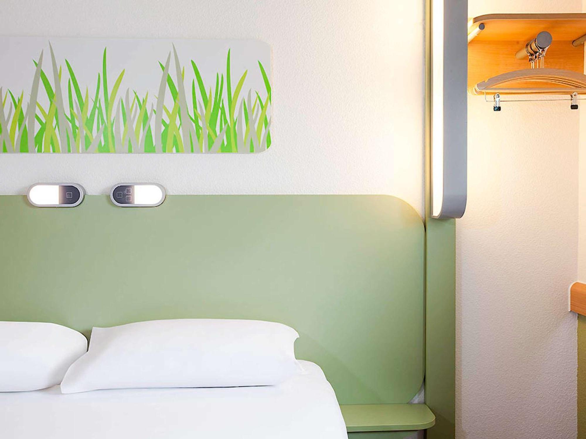 Ibis Budget Beaconsfield Exteriör bild