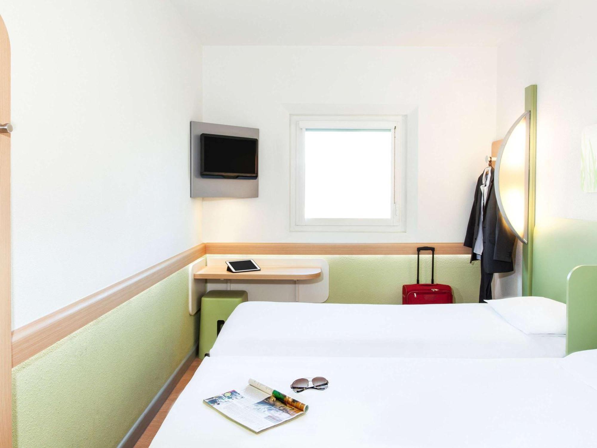 Ibis Budget Beaconsfield Exteriör bild